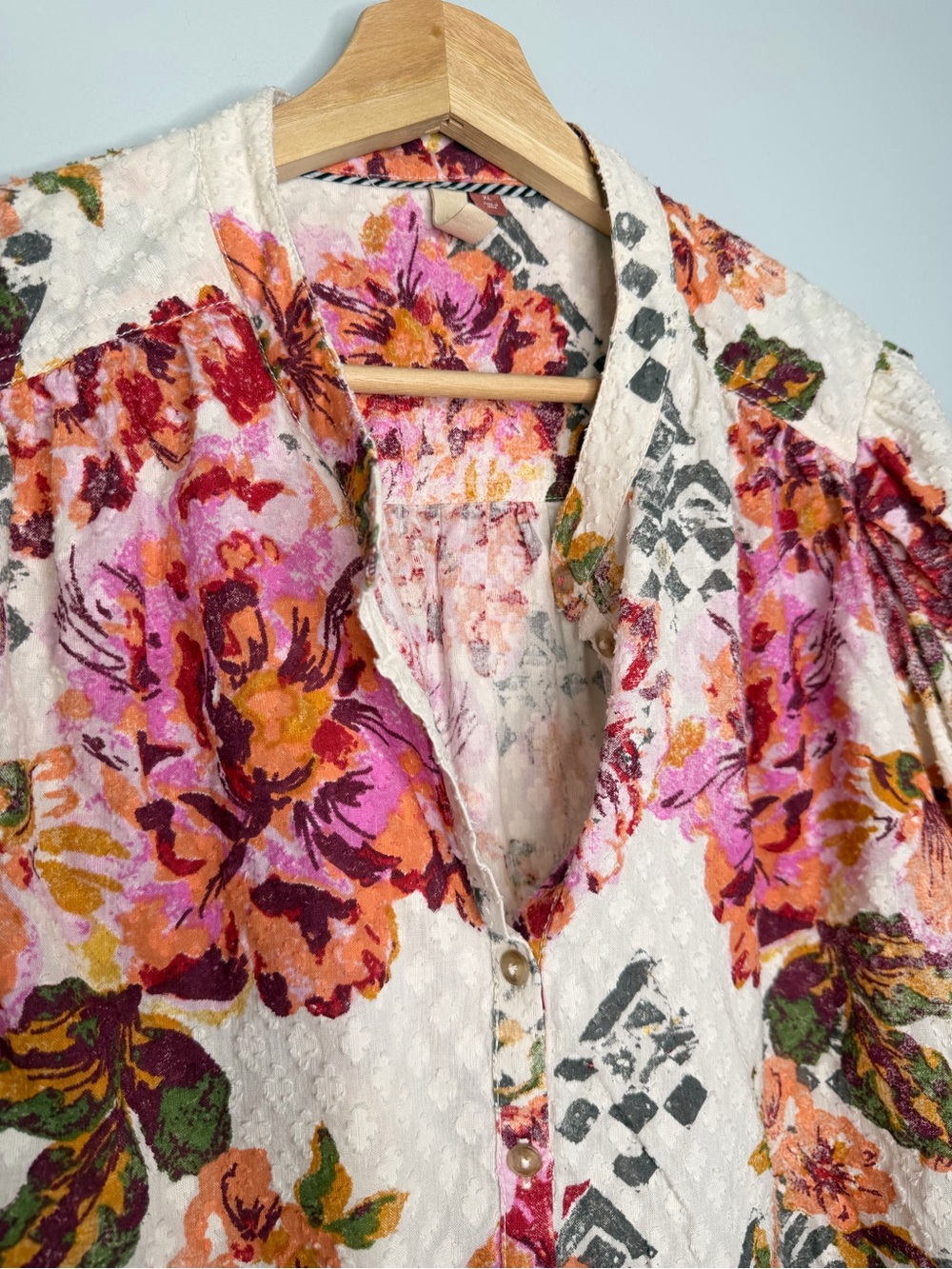 Women’s Anthropologie Pilcro cropped surf blouse - Picture 3 of 5